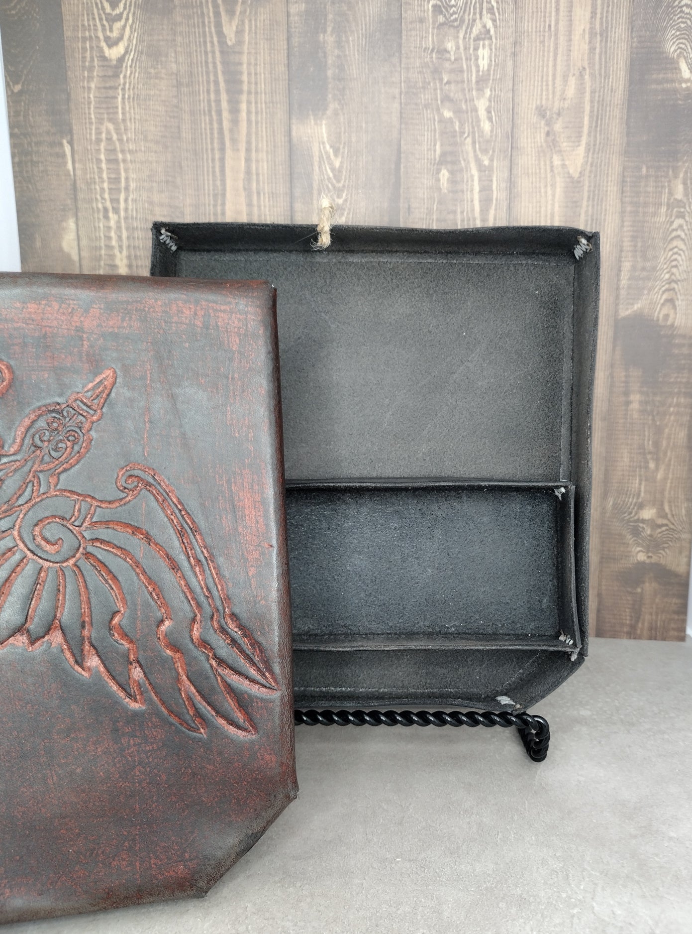 Raven Dice Box